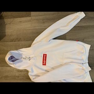 Supreme Hoodie